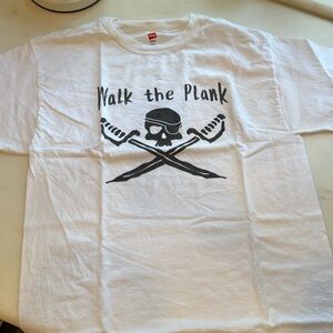 Hanes pirate t-shirt, size M